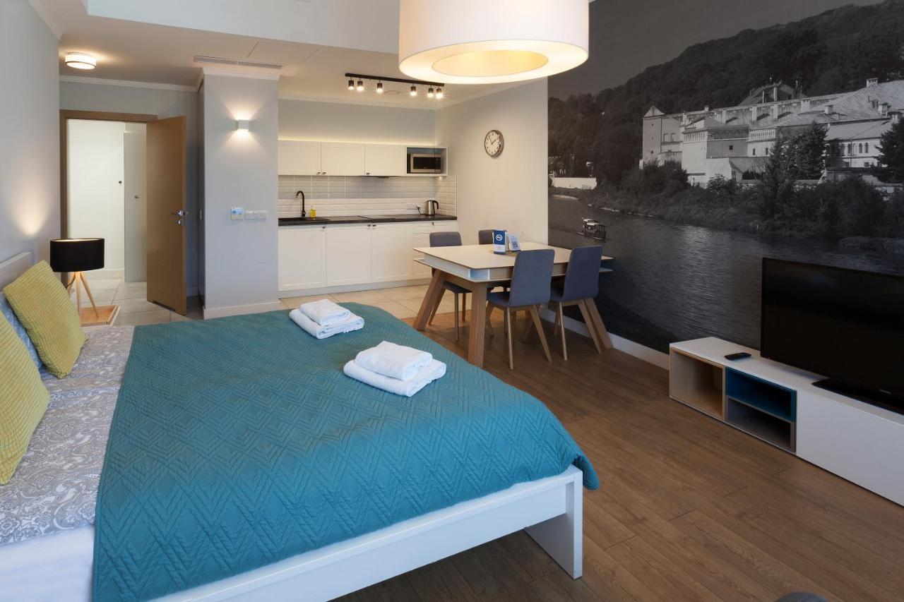 Riverside Aparthotel Cracow Красков Екстериор снимка