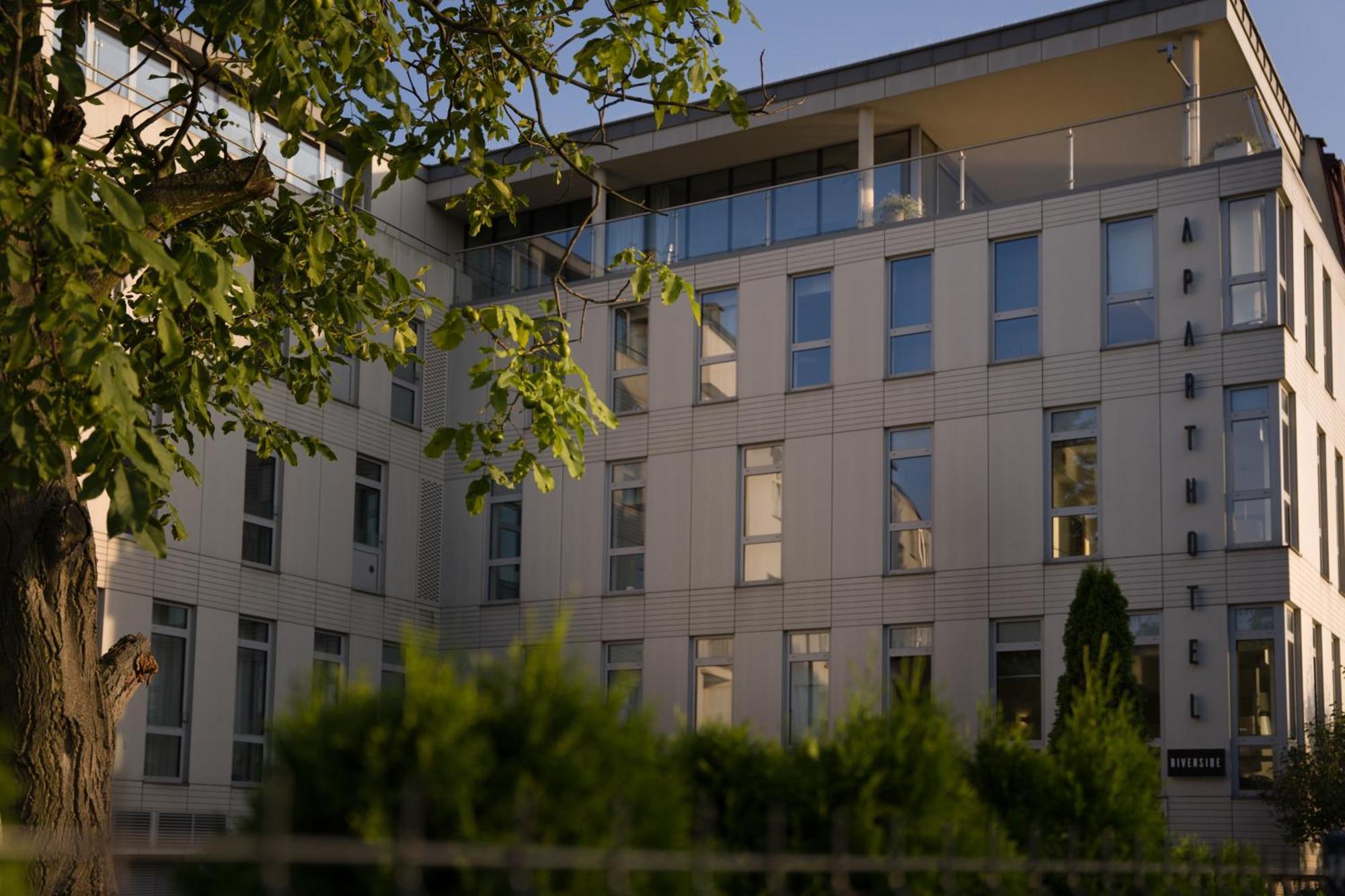 Riverside Aparthotel Cracow Красков Екстериор снимка